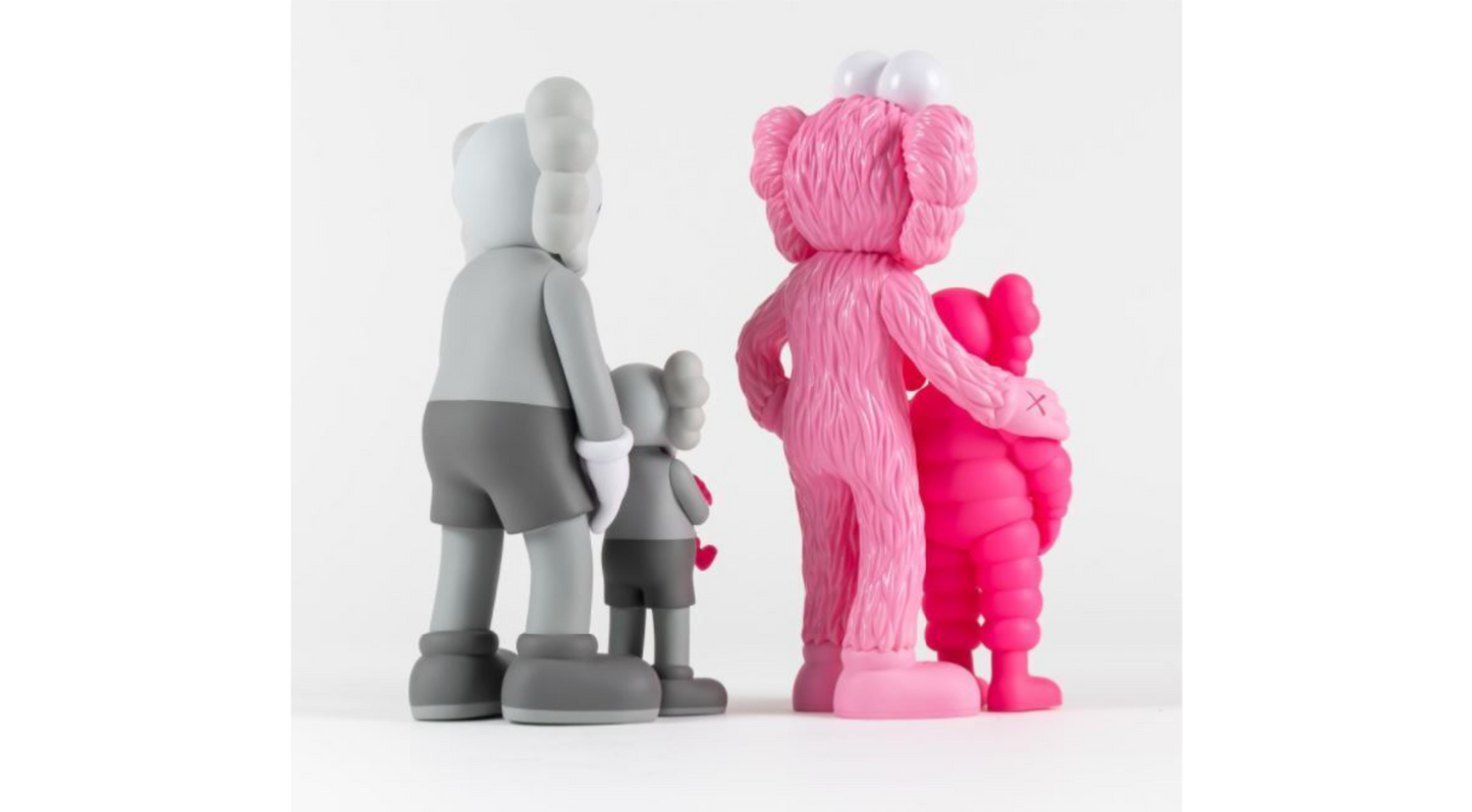KAWS FAMILY PINK