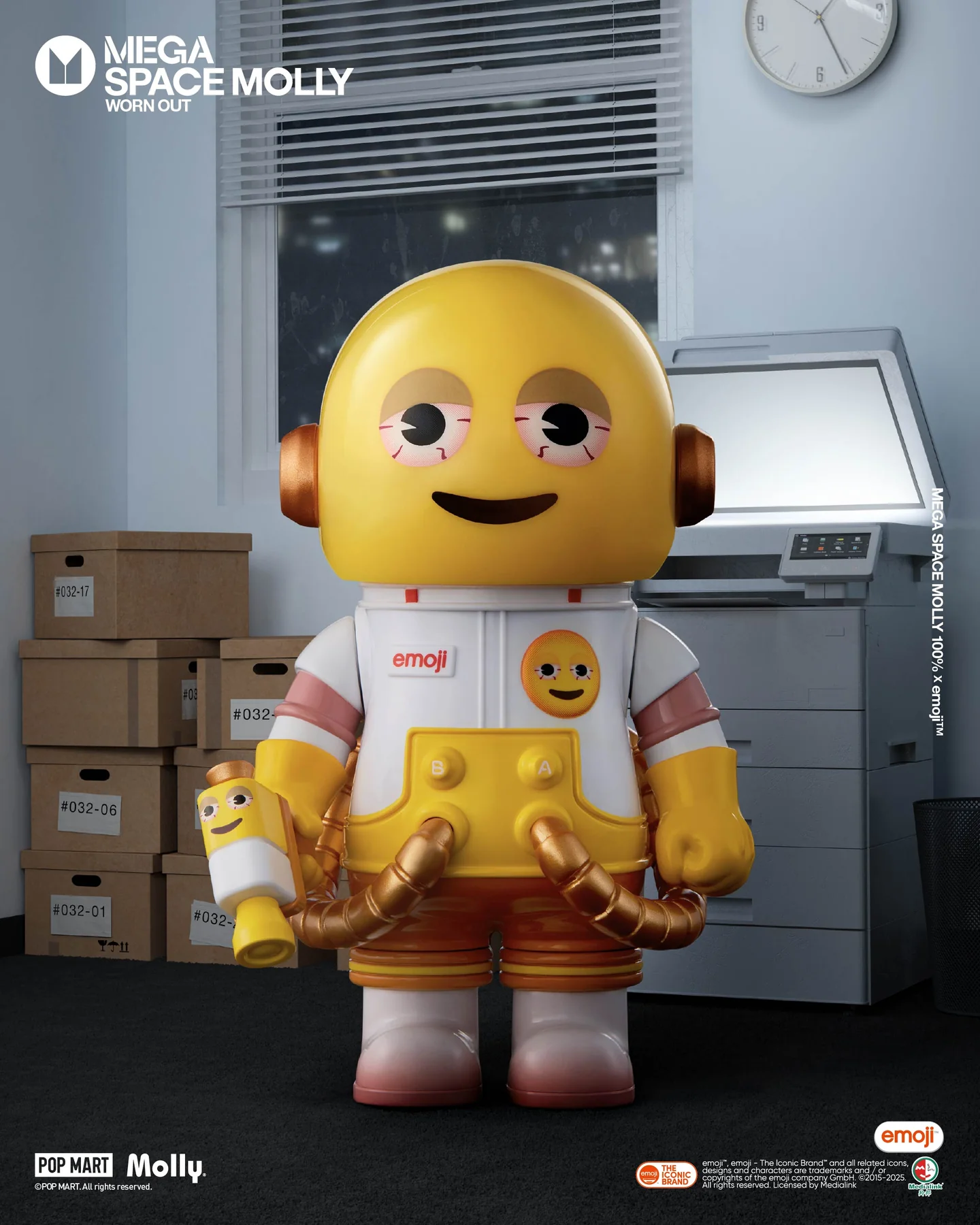MEGA SPACE MOLLY 100% × emoji™ SERIES
